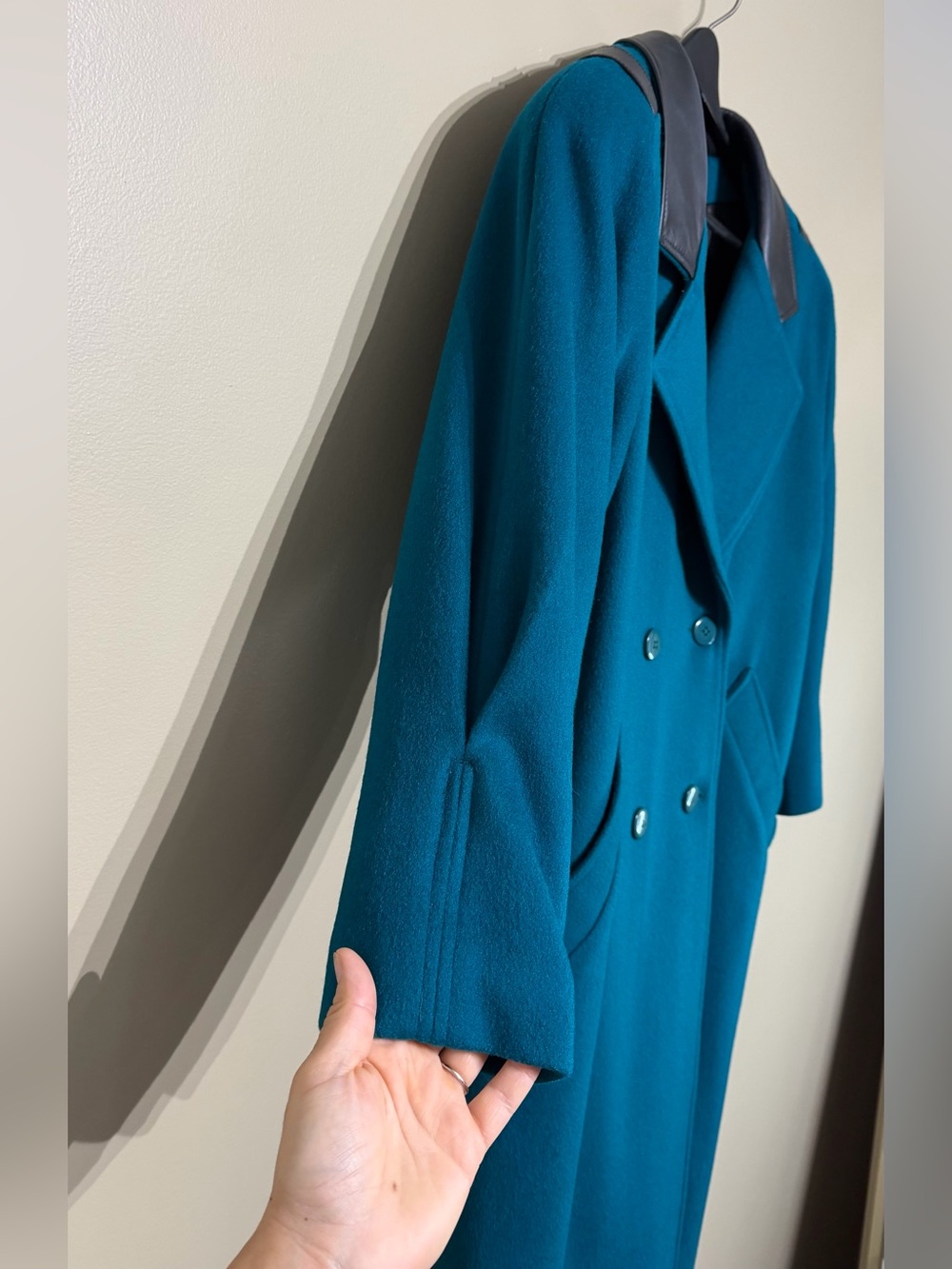 Vintage 1980’s Braemar Petites 100% Virgin Wool Teal Faux Leather Power Trench - Picture 4 of 9